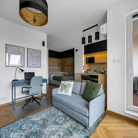 Apartment Wola - Balcony&workspace - By Rentujemy