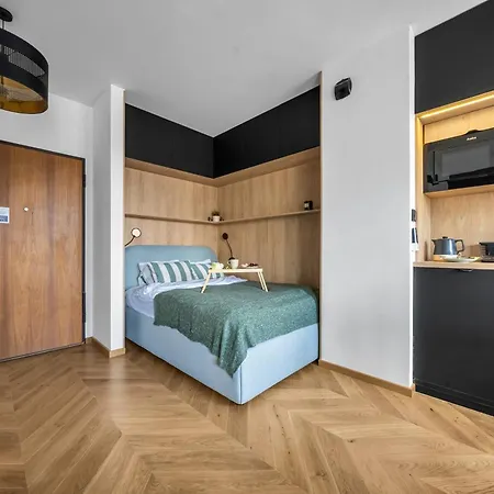 Wola - Balcony&workspace - By Rentujemy