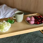Apartman Wola - Balcony&workspace - By Rentujemy