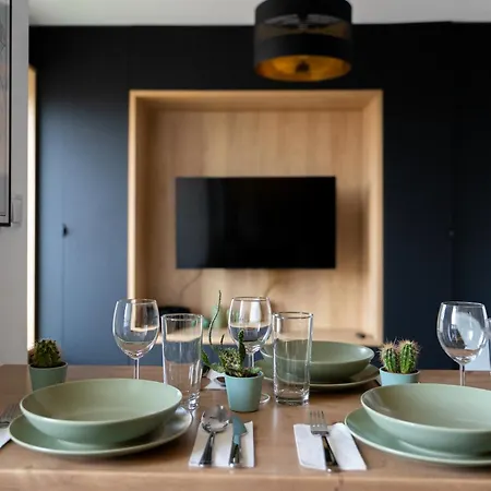 Wola - Balcony&workspace - By Rentujemy דירה ורשה